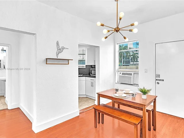 3920 Garden Ave # 17, Miami Beach FL 33140