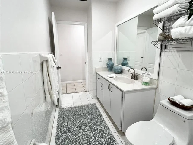 9548 SW 154th Pl, Miami FL 33196