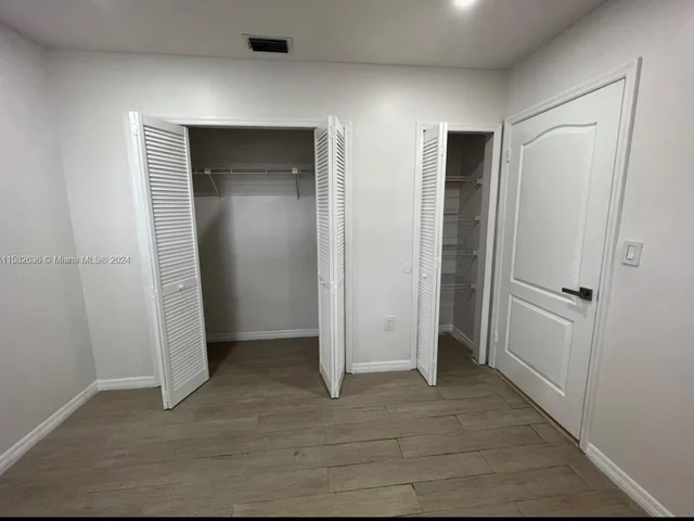 9548 SW 154th Pl, Miami FL 33196