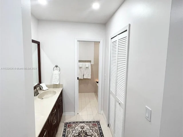 9548 SW 154th Pl, Miami FL 33196