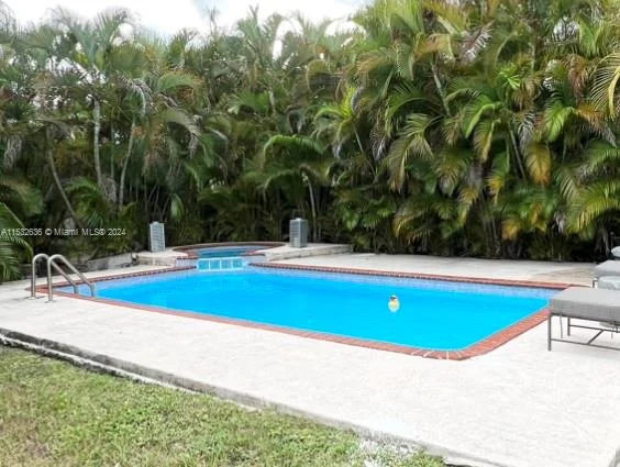 9548 SW 154th Pl, Miami FL 33196