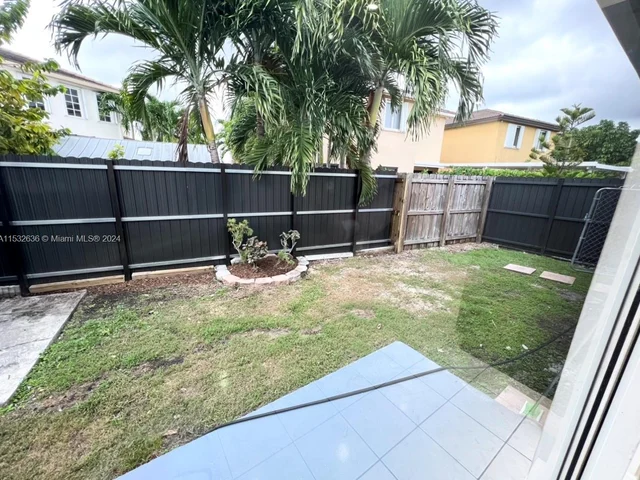 9548 SW 154th Pl, Miami FL 33196