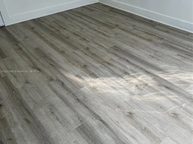 1552 SW 2nd St # 10, Miami FL 33135