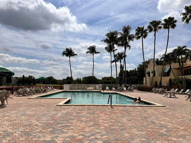 9410 Live Oak Pl # 305, Davie FL 33324