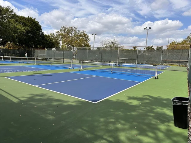 9410 Live Oak Pl # 305, Davie FL 33324