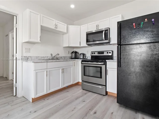 17330 SW 108th Ave, Miami FL 33157