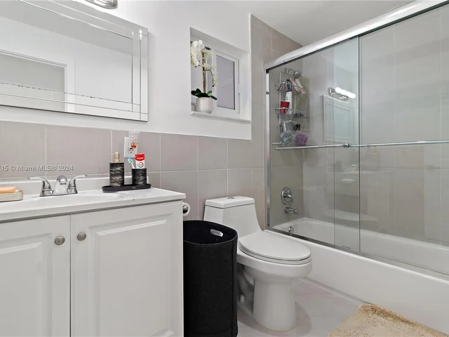 17330 SW 108th Ave, Miami FL 33157