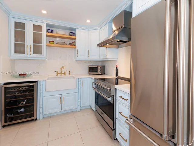 625 Biltmore Way # 203, Coral Gables FL 33134