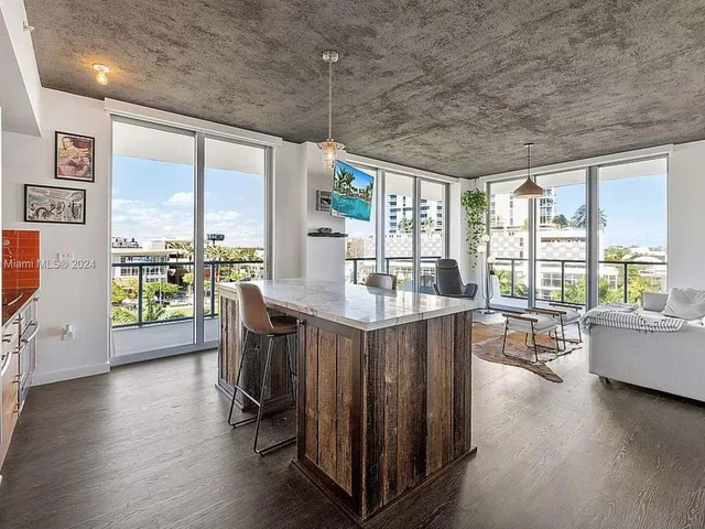 3451 NE 1st Ave # M0502, Miami FL 33137