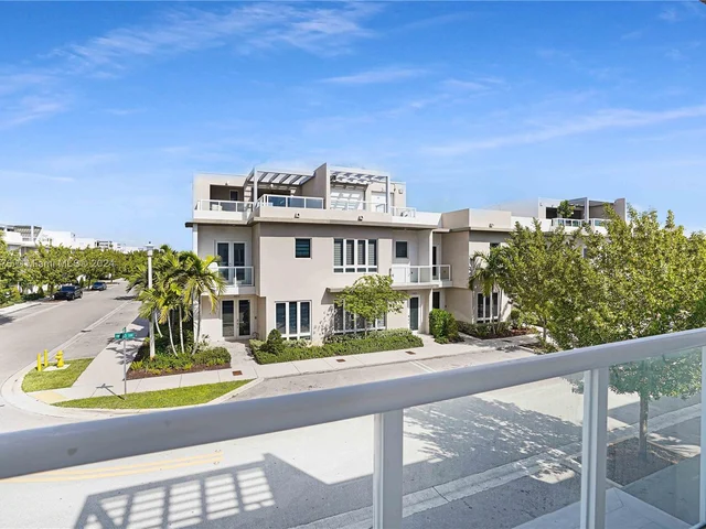 10418 NW 63rd Ter # 10418, Doral FL 33178