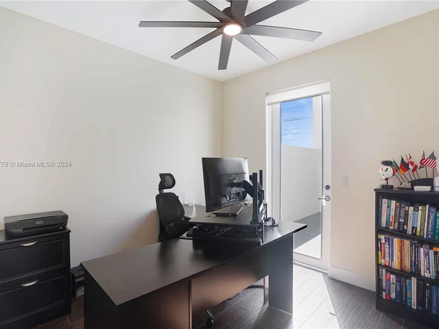 10418 NW 63rd Ter # 10418, Doral FL 33178