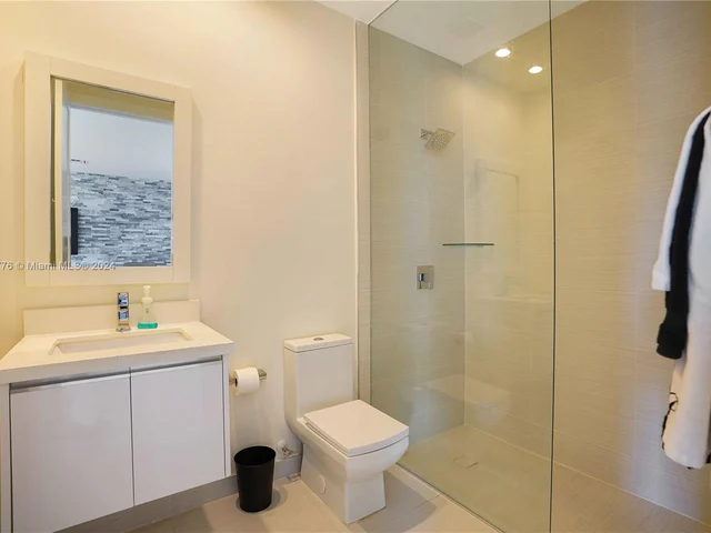 10418 NW 63rd Ter # 10418, Doral FL 33178