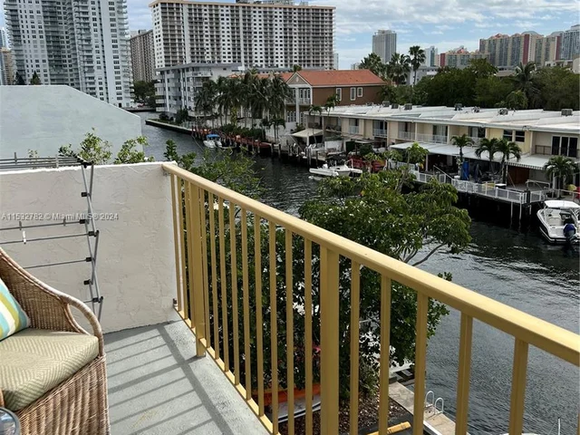 3770 NE 171st St # 401, North Miami Beach FL 33160