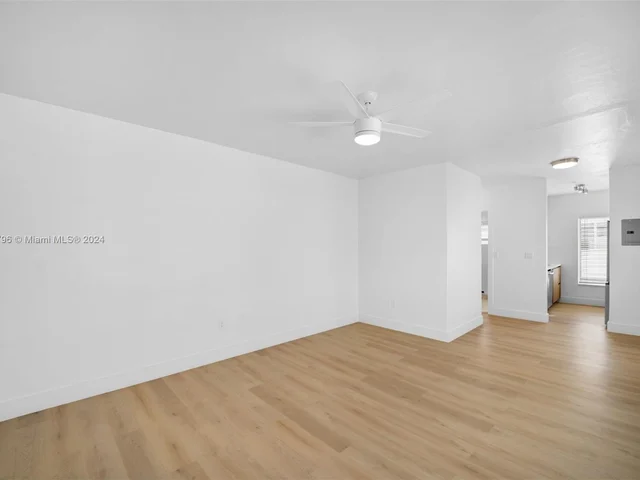 1044 Pennsylvania Ave # 17, Miami Beach FL 33139