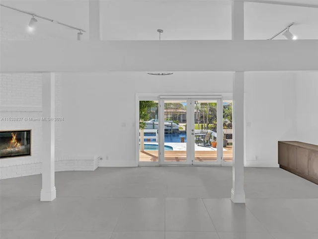 2642 Marion Dr, Fort Lauderdale FL 33316