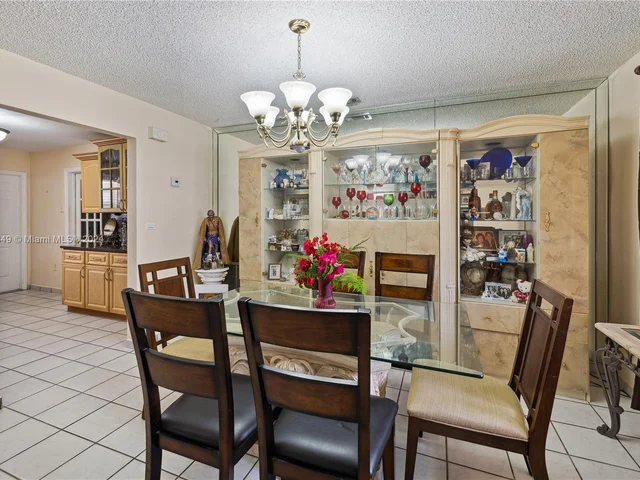 1110 NE 205th Ter, Miami FL 33179