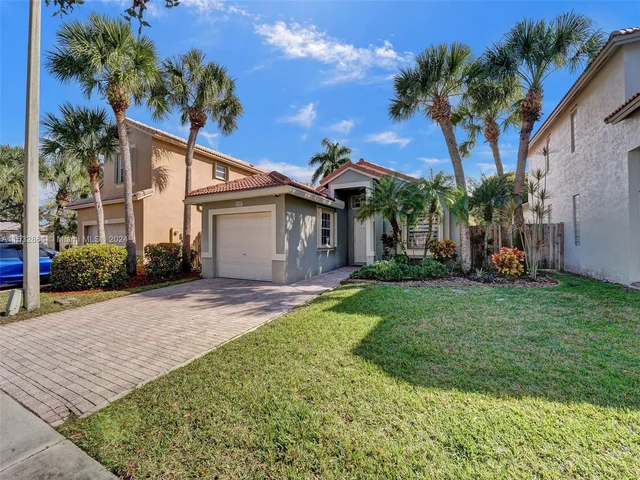 1287 NW 170th Ter, Pembroke Pines FL 33028