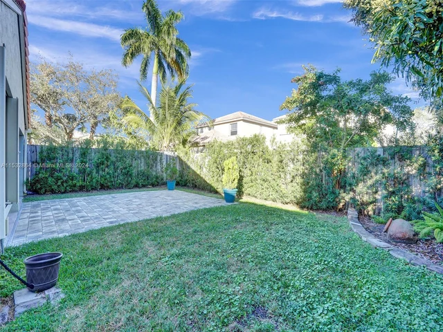 1287 NW 170th Ter, Pembroke Pines FL 33028