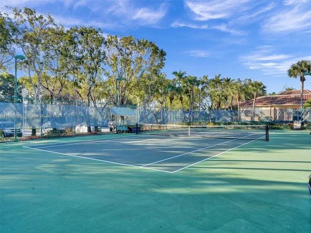 1287 NW 170th Ter, Pembroke Pines FL 33028