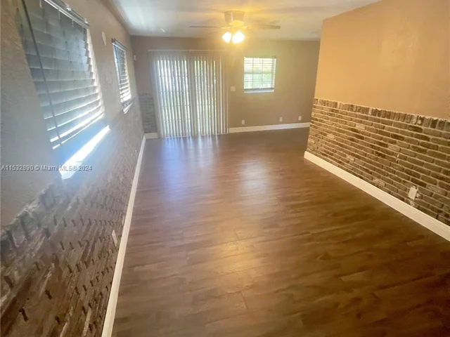 1111 NW 24th Ave, Pompano Beach FL 33069