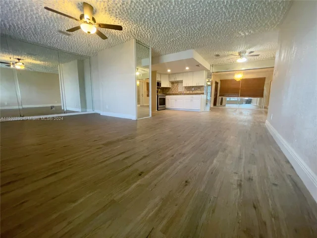 1111 NW 24th Ave, Pompano Beach FL 33069