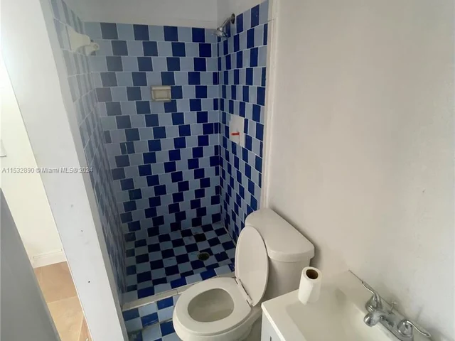 1111 NW 24th Ave, Pompano Beach FL 33069