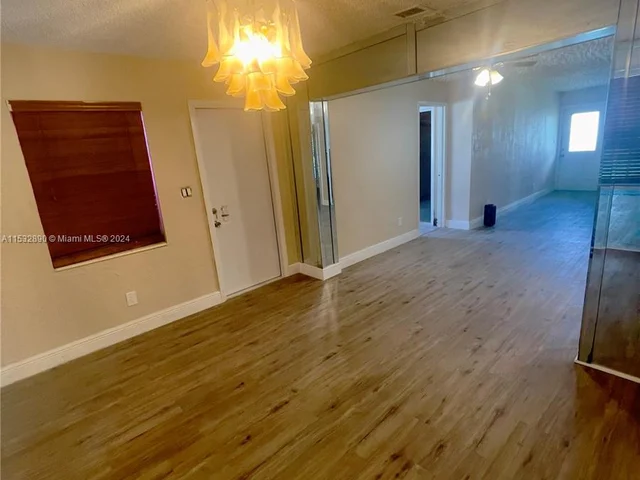 1111 NW 24th Ave, Pompano Beach FL 33069