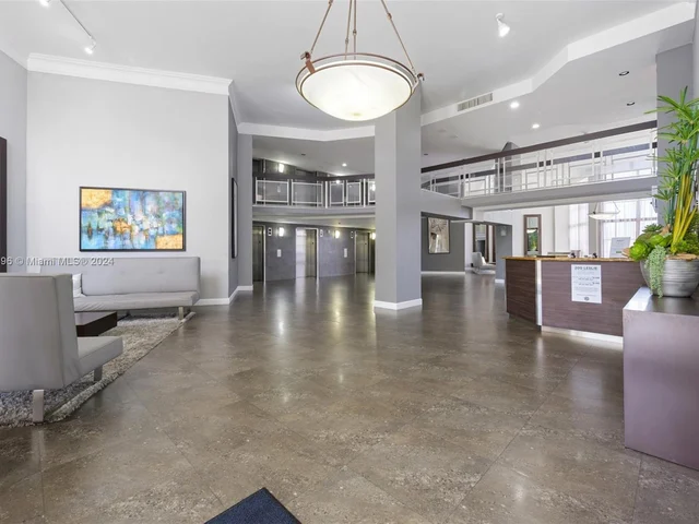 200 Leslie Dr # 326, Hallandale Beach FL 33009