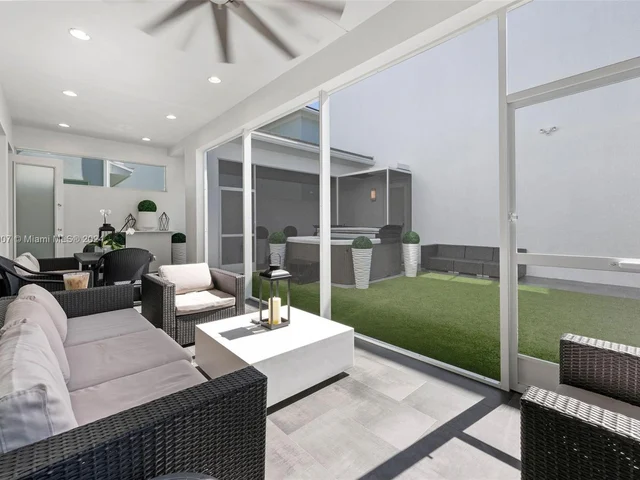 5022 Grandiflora Rd, Palm Beach Gardens FL 33418