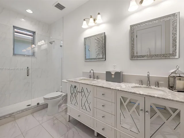 5022 Grandiflora Rd, Palm Beach Gardens FL 33418