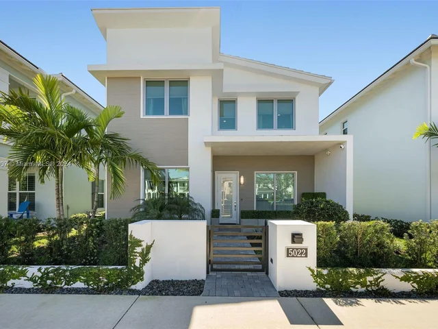 5022 Grandiflora Rd, Palm Beach Gardens FL 33418