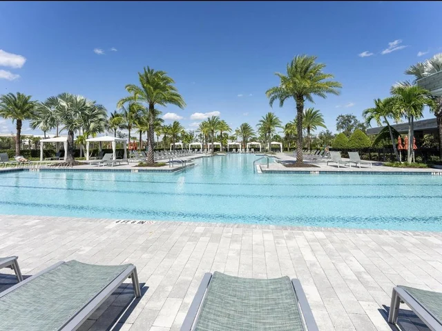 5022 Grandiflora Rd, Palm Beach Gardens FL 33418