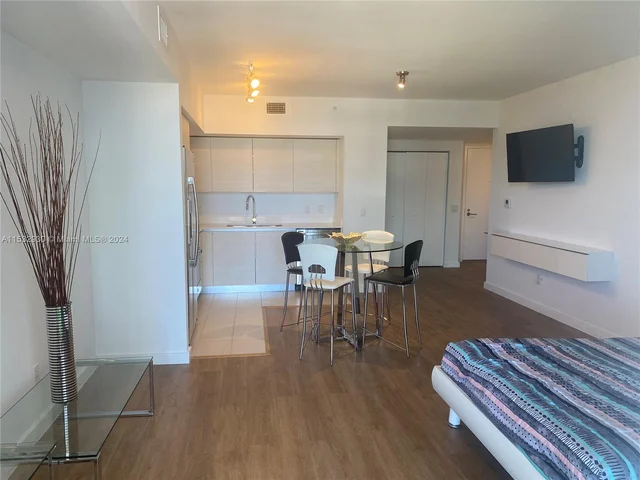 4250 Biscayne Blvd # 1006, Miami FL 33137