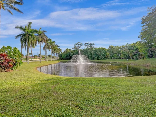 6876 Fountains Cir # 6876, Lake Worth FL 33467