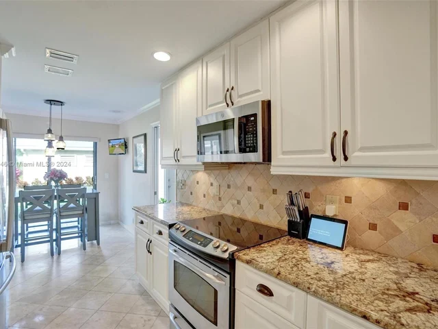 6876 Fountains Cir # 6876, Lake Worth FL 33467