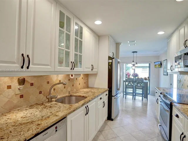 6876 Fountains Cir # 6876, Lake Worth FL 33467