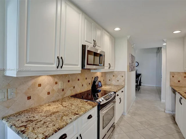 6876 Fountains Cir # 6876, Lake Worth FL 33467