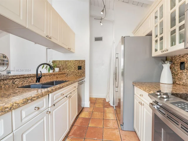 3154 Mary Street # 4, Miami FL 33133