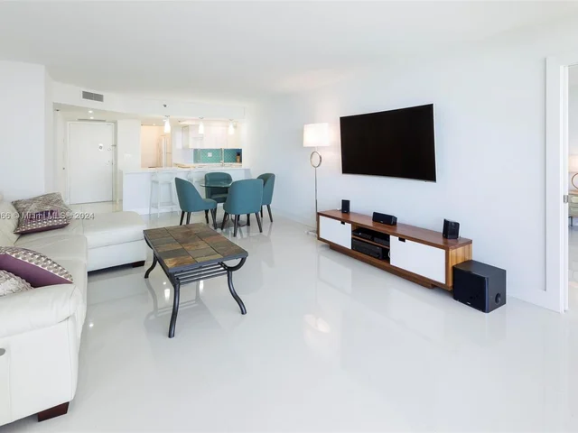 1717 N Bayshore Dr # 2536, Miami FL 33132