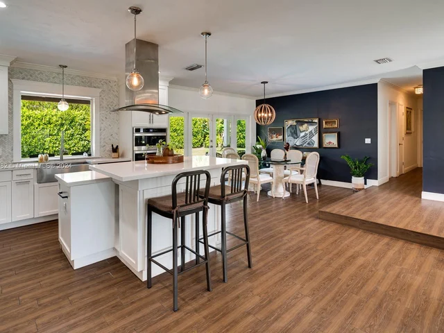 7485 SW 159th Ter, Palmetto Bay FL 33157