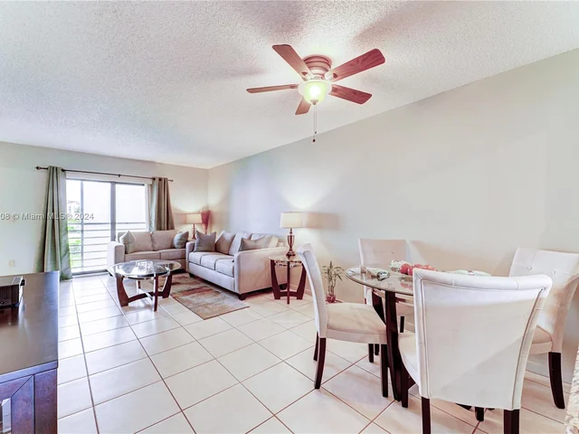 851 NE 207th Ln # 13, Miami FL 33179