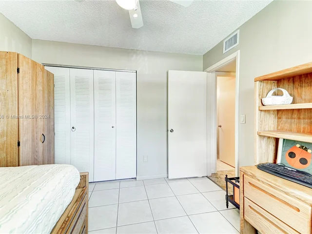 851 NE 207th Ln # 13, Miami FL 33179