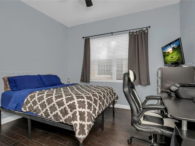 7864 NW 123rd Ave, Parkland FL 33076