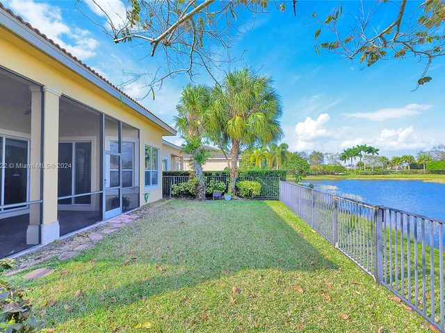 7864 NW 123rd Ave, Parkland FL 33076