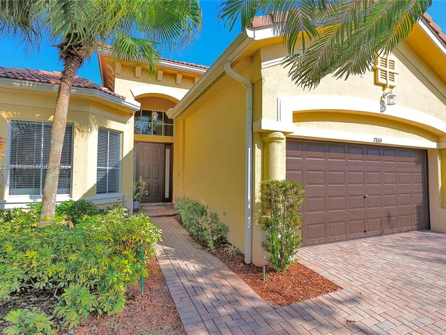 7864 NW 123rd Ave, Parkland FL 33076