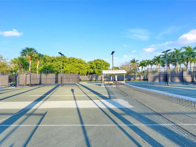 7864 NW 123rd Ave, Parkland FL 33076