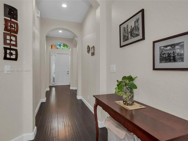 7864 NW 123rd Ave, Parkland FL 33076