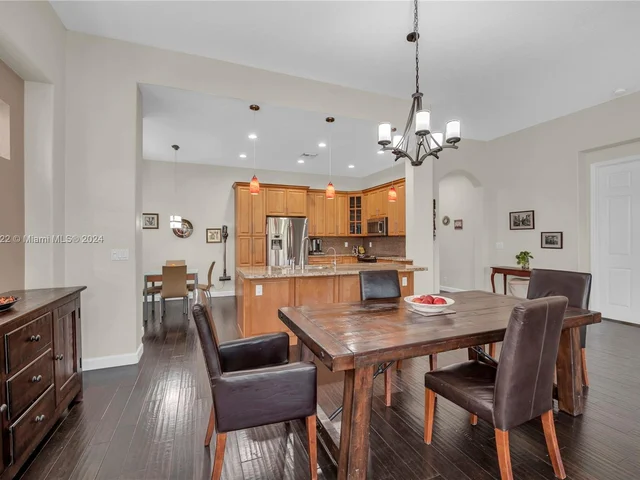 7864 NW 123rd Ave, Parkland FL 33076