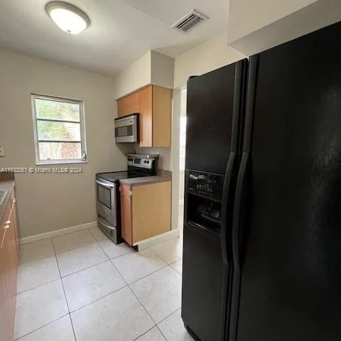 1117 NE 5th Ter, Fort Lauderdale FL 33304