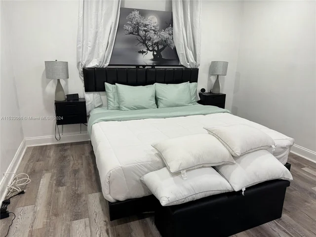 18600 NE 7th Ct # 1, North Miami Beach FL 33179